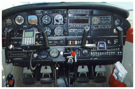 Piper PA-28 Cockpit